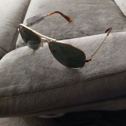 2 Pair Ray-Ban Sunglasses 