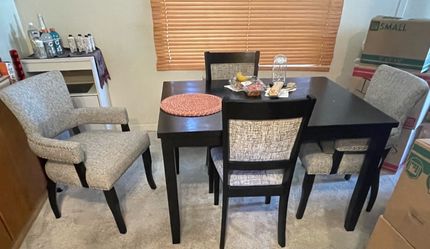 Dining Table and Chair Set