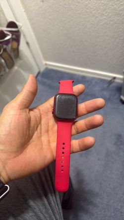 Apple Watch Series 7 gps lte 45mm in good condition has mild scratches on screen as you can see in pictures in working condition no iCloud
