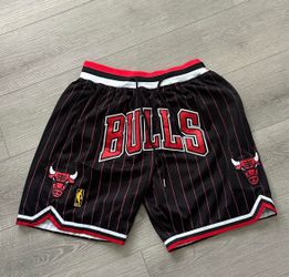 Chicago Bulls Shorts NBA new with tags