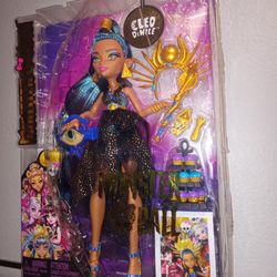 Cleo De Nile Monster High Doll