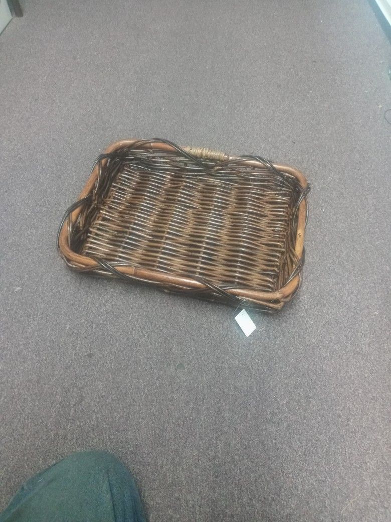 12 Inch By 18 In Wicker Basket New