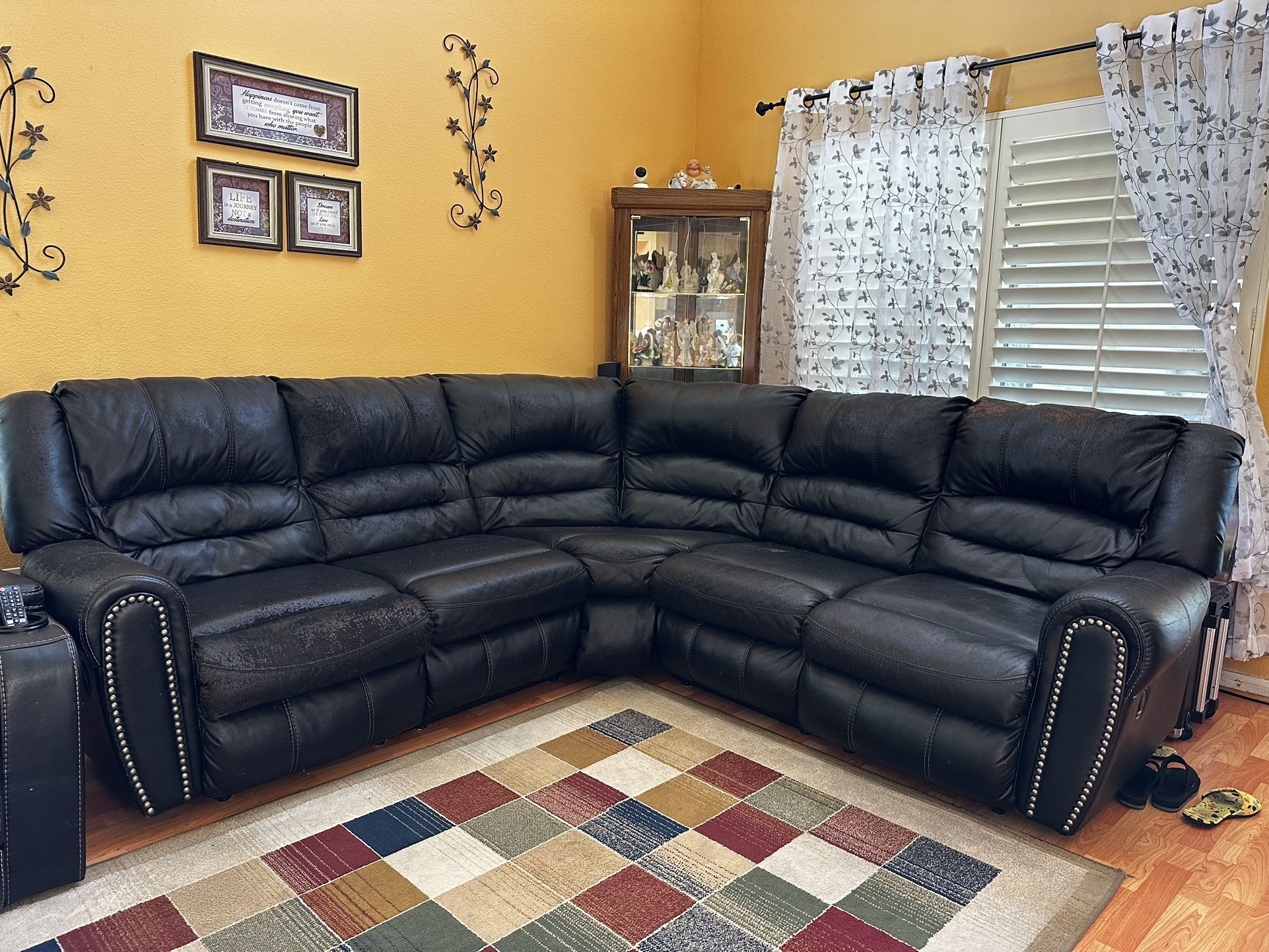 FREE COUCHES! Must Pick-up