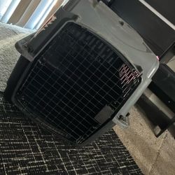Dog crates / Kennels / Carrier 