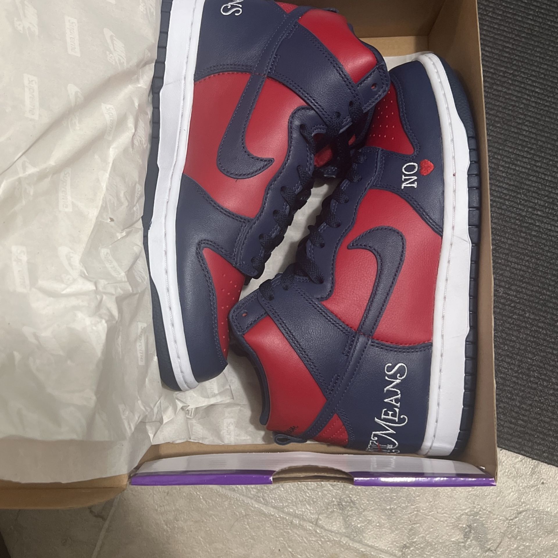 Nike Dunk High Supreme Size 6.5