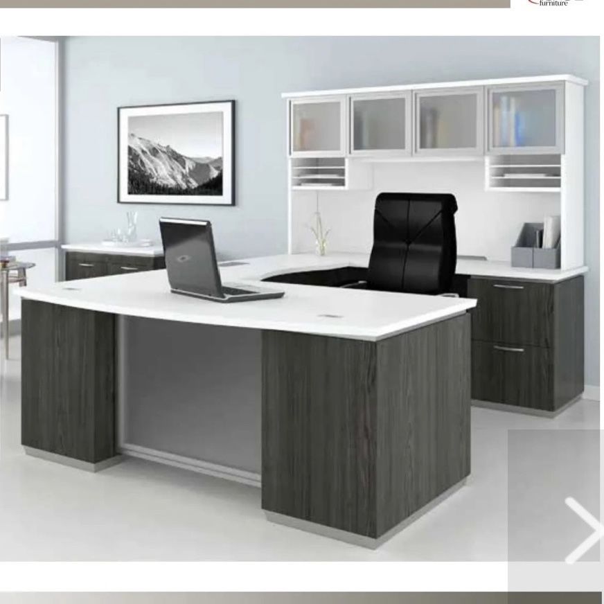 U Shaped Desk With Cadenza And Pedestal