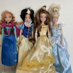 Disney Princess Dolls (Snow White, Ana Frozen, Belle, Cindirella) 
