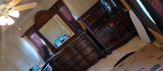 Dresser and drawers