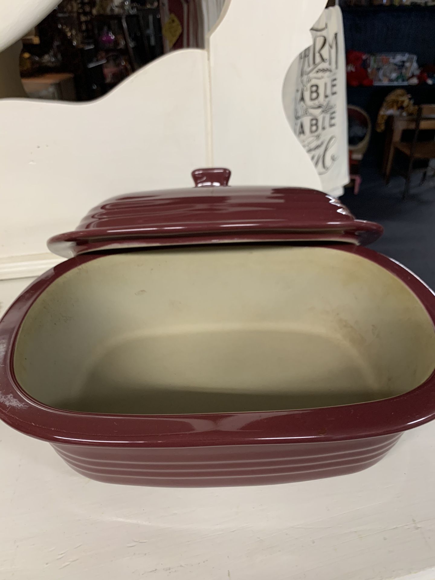 Pampered Chef Stone Casserole Dish. Deep Dish. 3.1 Quart Liter