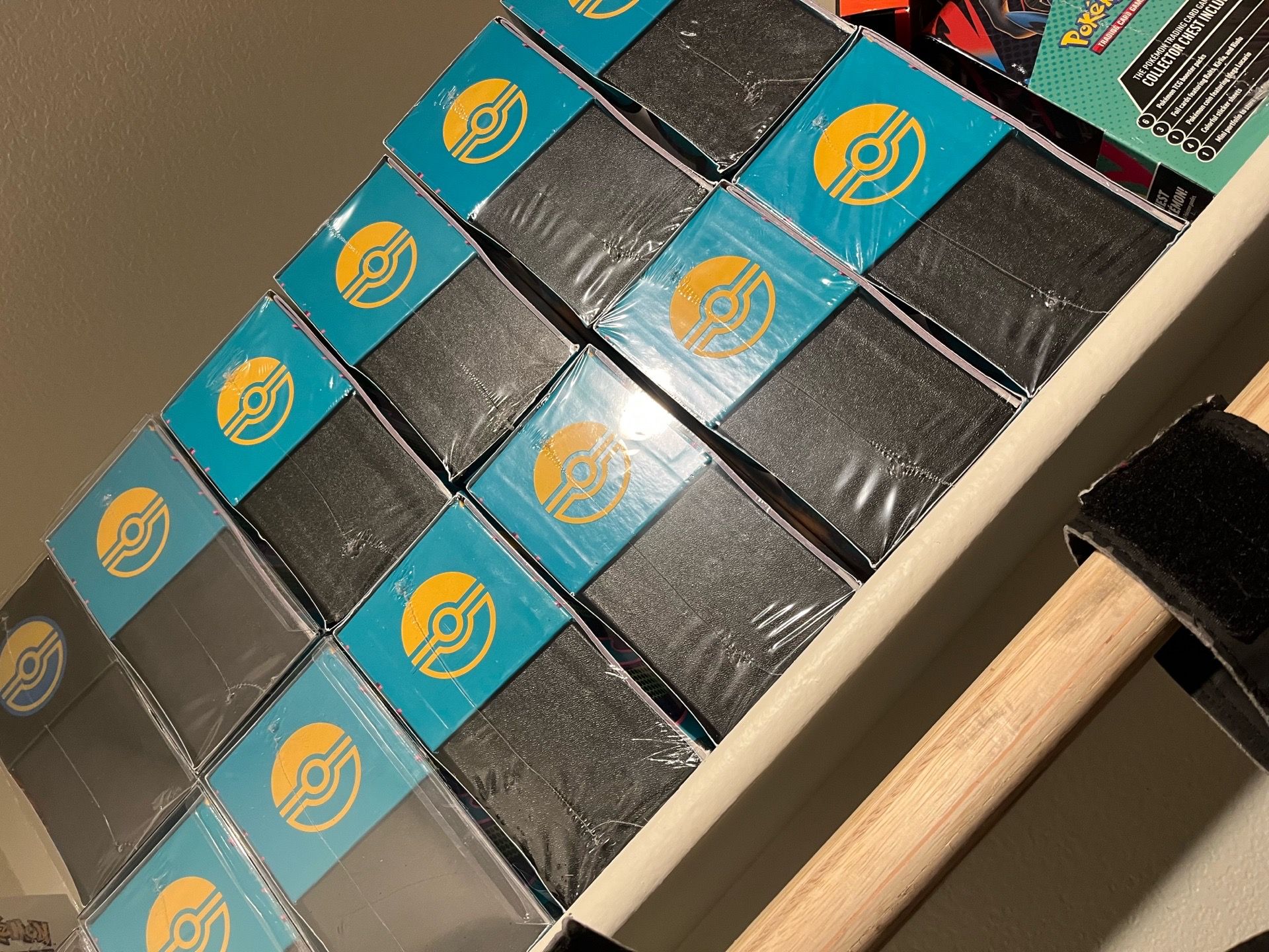 Pokemon ascended heroes etbs