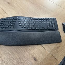 Logitech Wireless Keyboard And Mouse