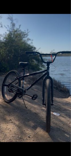 cubsala trident bmx bike 26’ look at caption