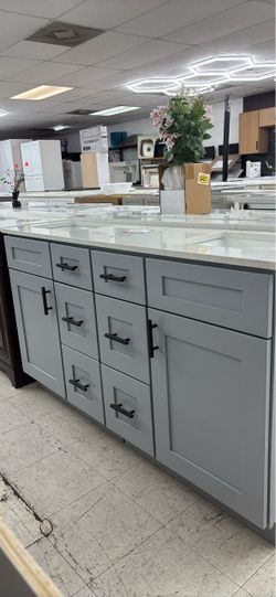 60” Gray shaker bathroom vanity