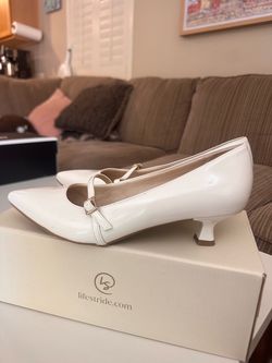 LifeStride Madelyn Mary Jane Pumps - White - Size 8 - Wide