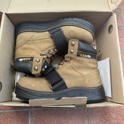 Cougar Paws Roofing/Construction Boots; Size 9