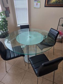 Modern Round Glass Dining table Set