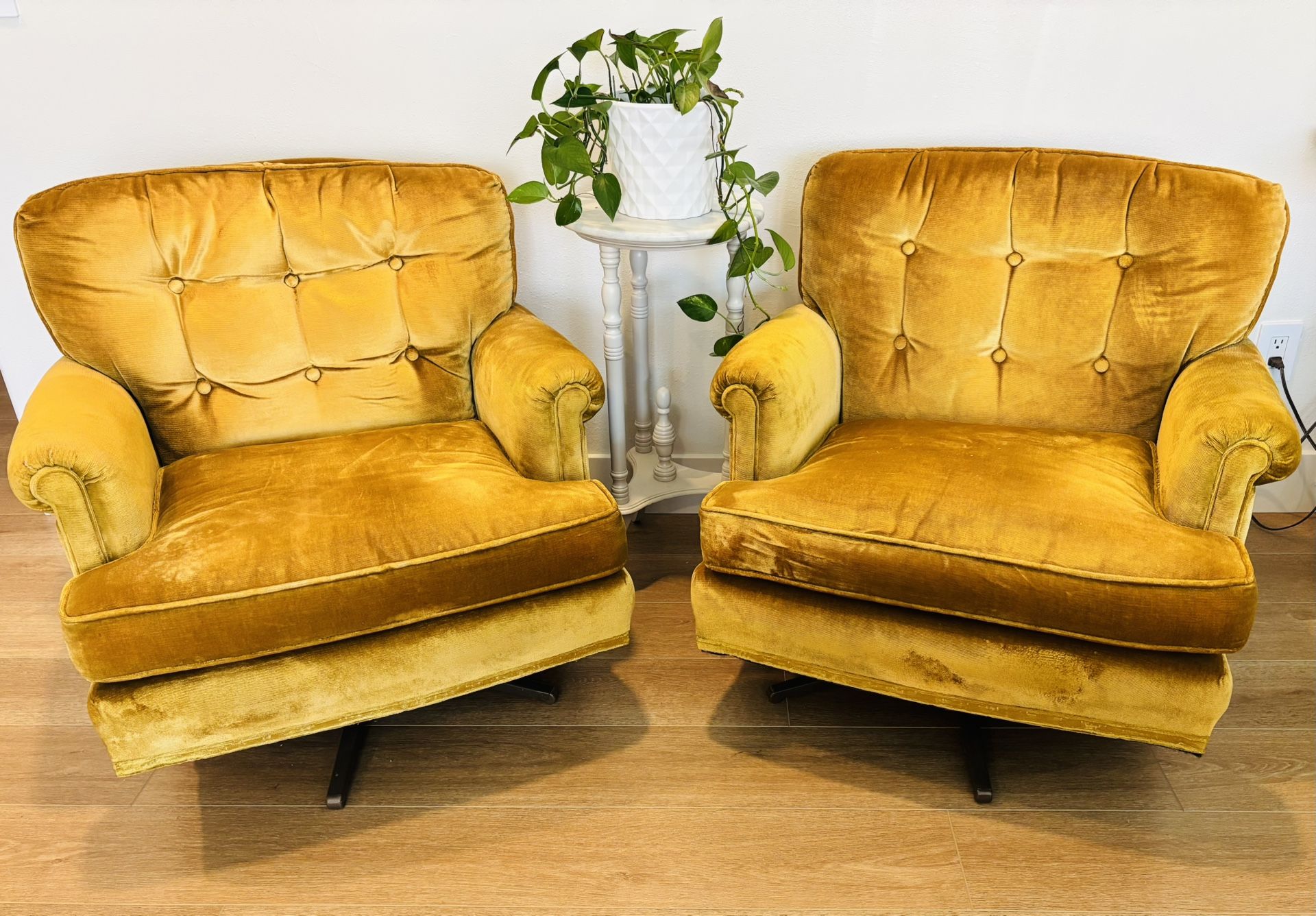 Vintage Ethan Allen Velvet Swivel Chair