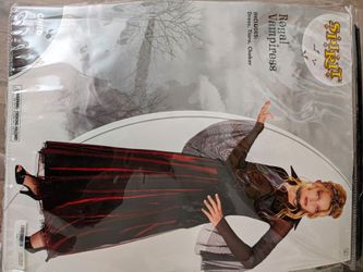 Spirit Royal Vampiress Size Medium (8y-10y)
