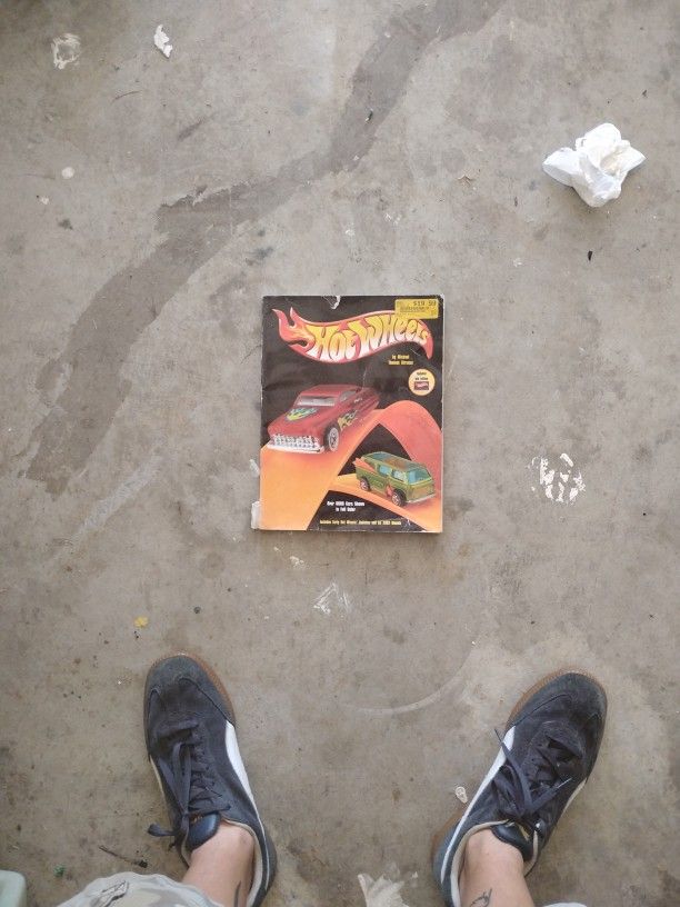 Hot Wheels Book (Updated 5th Edition)