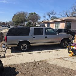 1999 Chevy Suburban