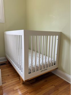 Free crib - amazing condition