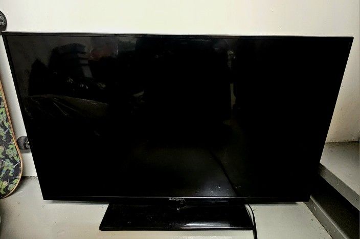 Insignia 39" HDTV