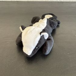 TY Beanie Baby Skunk Named Stinky Missing Tag 