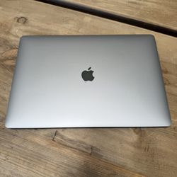 MacBook Pro 2019 16inch, 16GB RAM, 1TB Storage