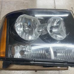 07-13 Chevy Tahoe - Suburban Right Passenger Headlight Original
