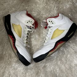 Jordan 5 Fire Red 