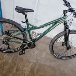 Diamondback Lux 2 