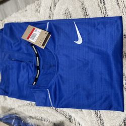Nike short sleeve shirt