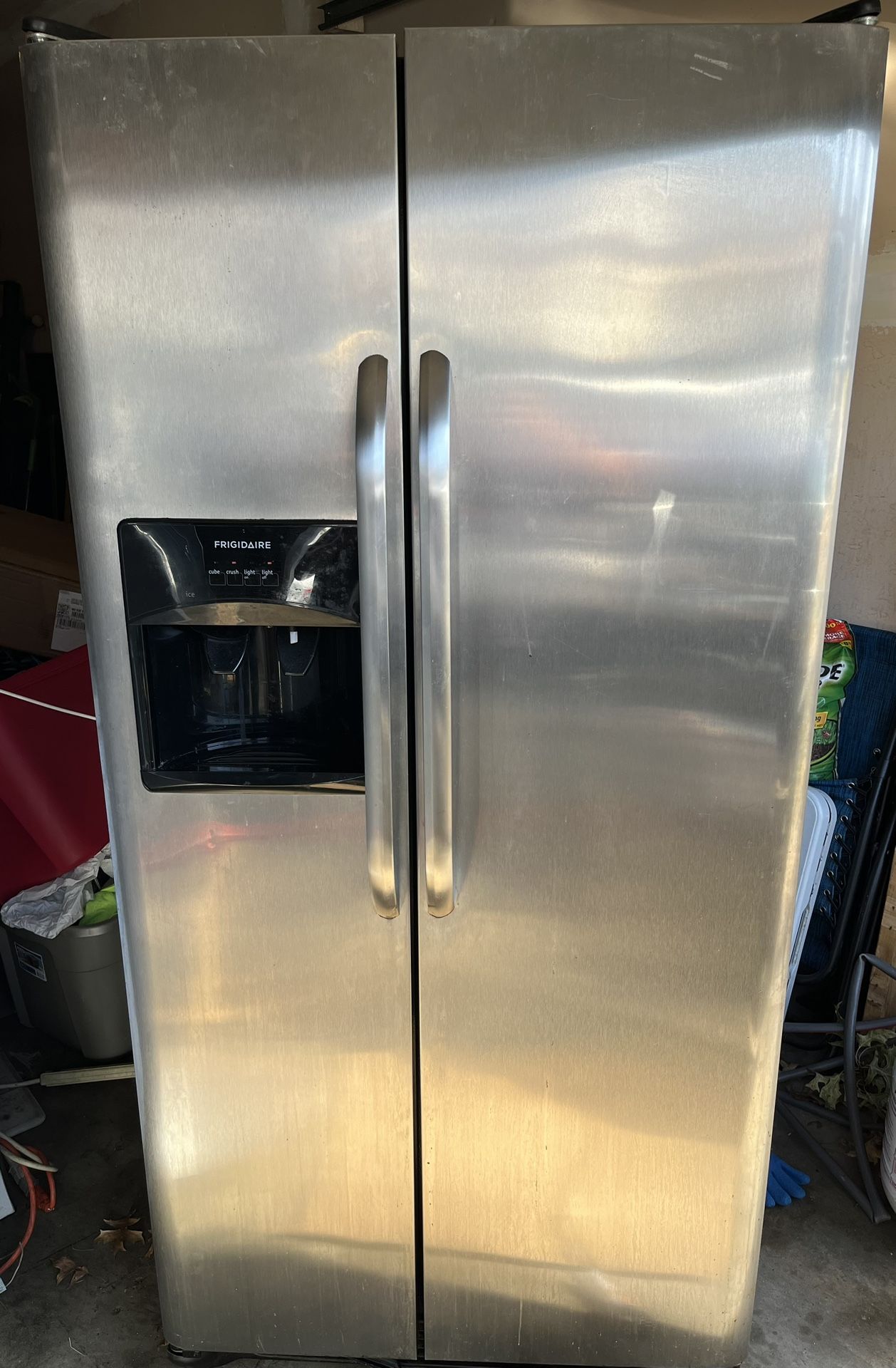 Frigidaire Side By Side Stainless Steel Refrigerator 