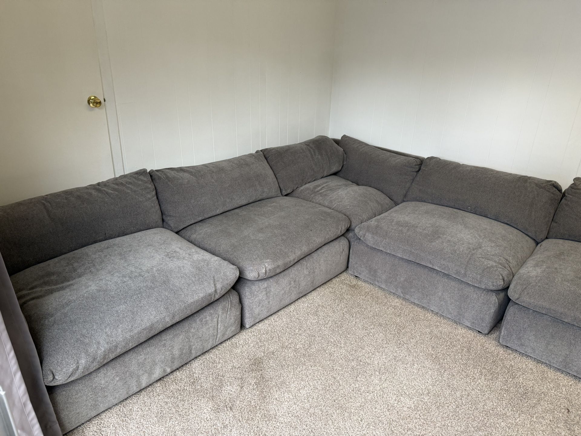 Sectional Sofa 