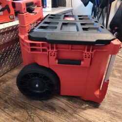 Brand New Milwaukee Pack Out 