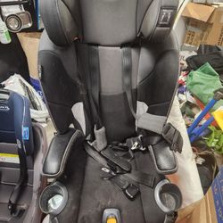Chico Car Seat 5.00
