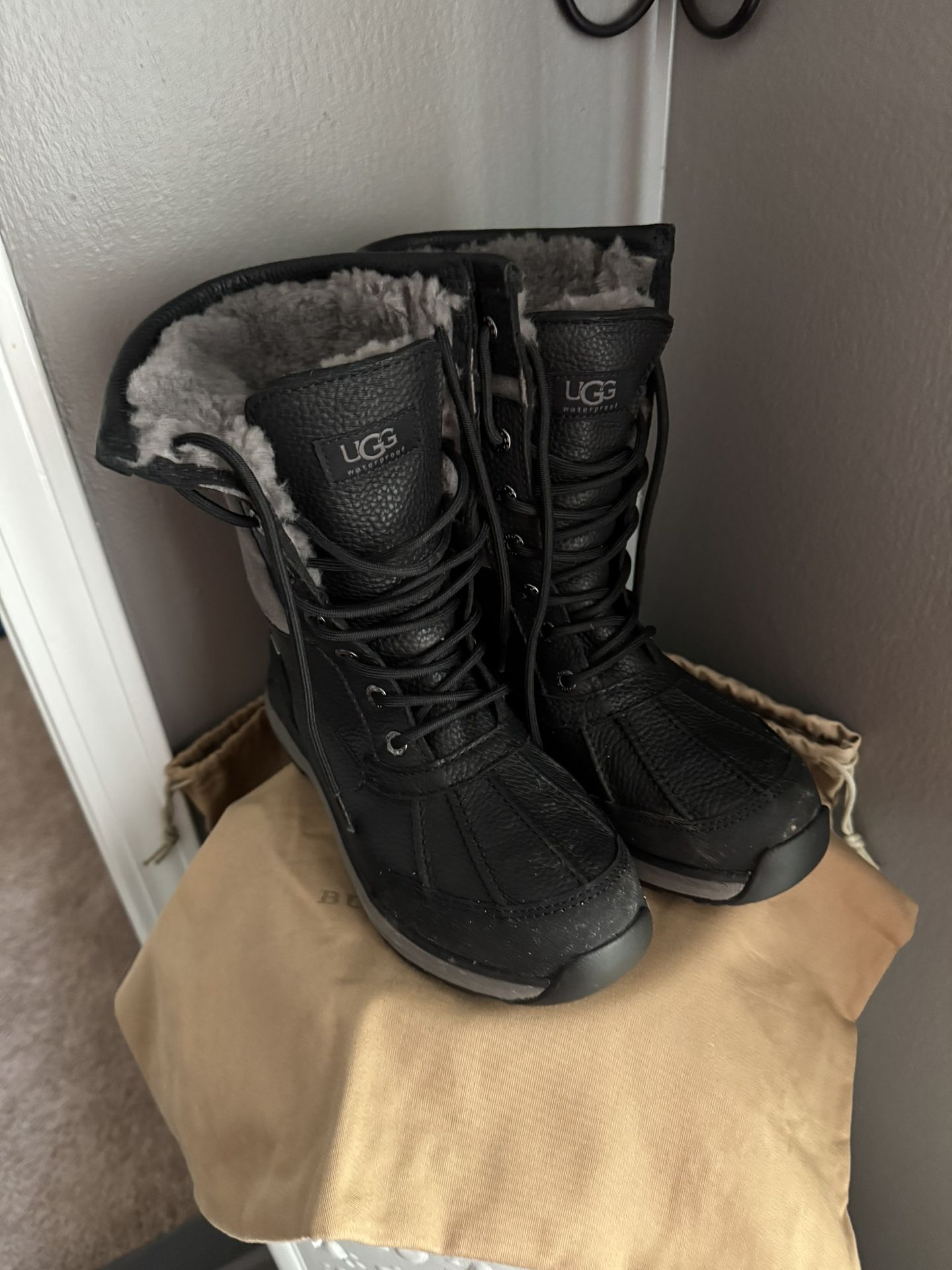 UGG Adirondack Boot III Women’s