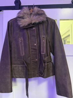Brown Leather Jacket with Fur Collar new never worn size medium