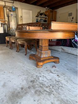 Beautiful Dining Room Table- Real Wood