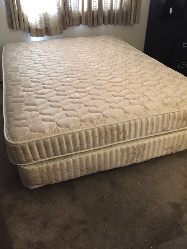 Queen Mattress & Box Spring for Sale in Las Vegas, NV OfferUp