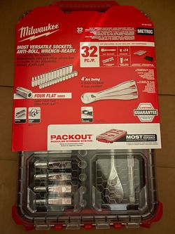 Milwaukee 32-Piece 3/8" Metric Ratchet and Socket Set