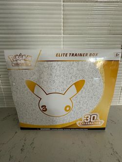 Pokémon TCG 30th Celebration Elite Trainer Box