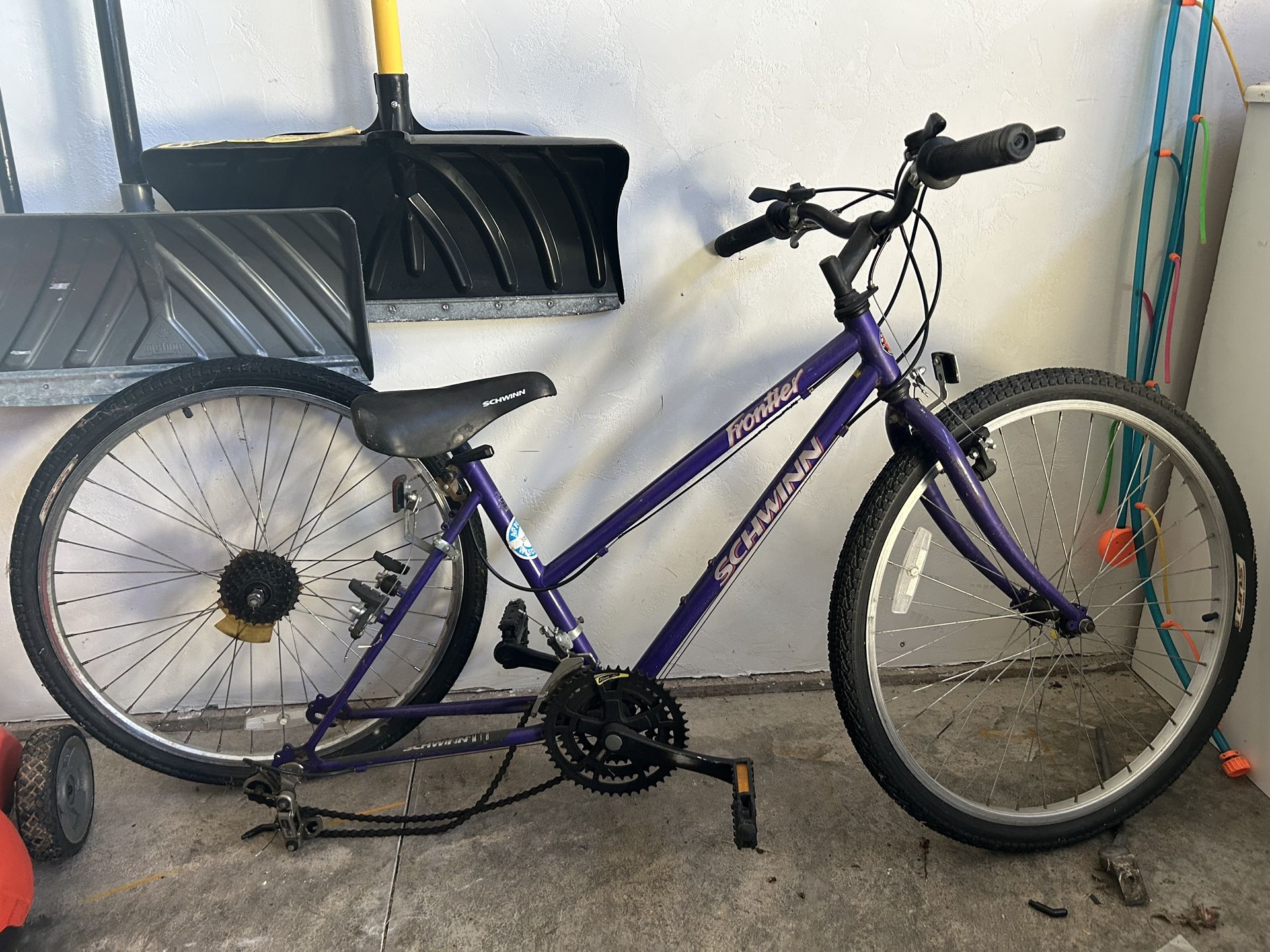 Schwinn Frontier Mountain Bike