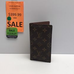 LOUIS VUITTON ACCESSORY POUCH 