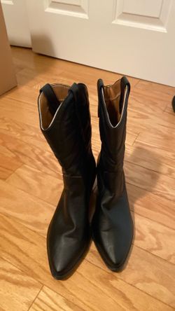 Ladies cowboy boots