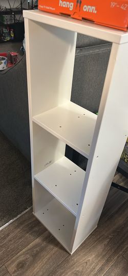 Small entertainment stand (white)