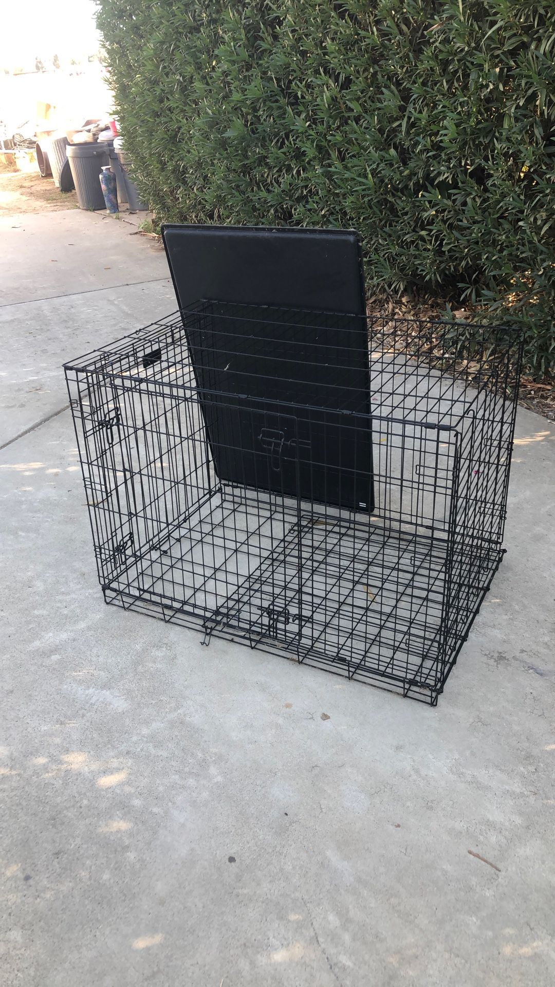 Retriever - Large Folding Metal Wire Pet Carrier