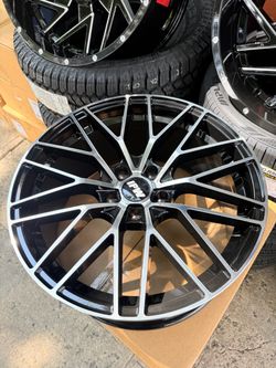 Aros en 18 pulgadas para sedanes de elegancia, financiamiento disponibles apartir de 50$ de inicial.