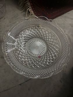 Large glass platter and large serving bowls. Selling $5 each. $15 total