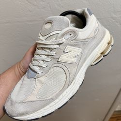 New Balance 2002R – Men’s 11 – Cream/Sea Salt – Priced to Sell